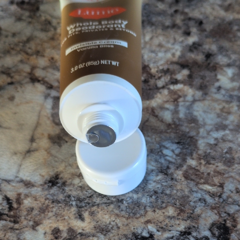 Lume Whole Body Deodorant - Invisible Cream - Picture 2 of 3